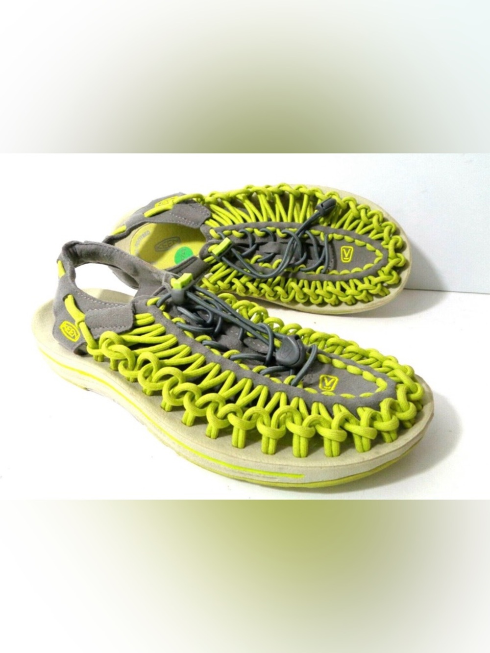 KEEN Uneek Chartreuse Gray Lime Green Woven Cord Water Shoes Sandals-Womens 7